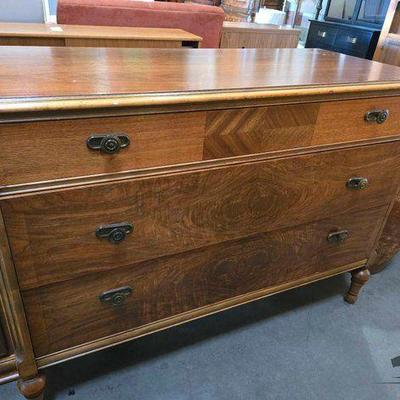 #5036 • 3 Drawer Wooden Dresser
