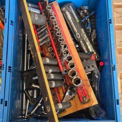 #3568 • Tote of Tools

