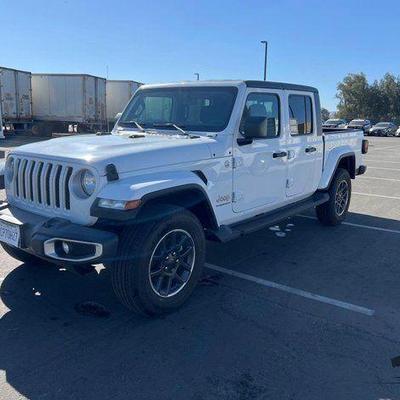 #100 • 2023 Jeep Gladiator
