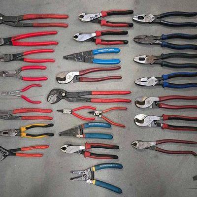 #3222 • (25) Pliers/Bolt Cutters/Cable Cutters
