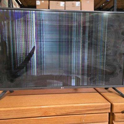 #7008 • LG 42" TV
