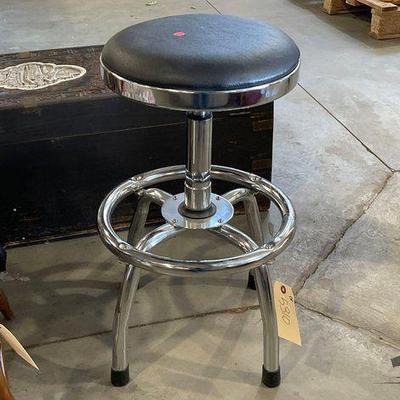 #5310 • Swivel Bar Stool
