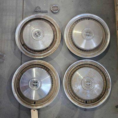 #3250 • Ford Motor Company Wheel Covers, Chevy Horn Cap & Volkswagen Emblem
