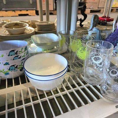 #2294 • Glass Bowls, Plates & Cups
