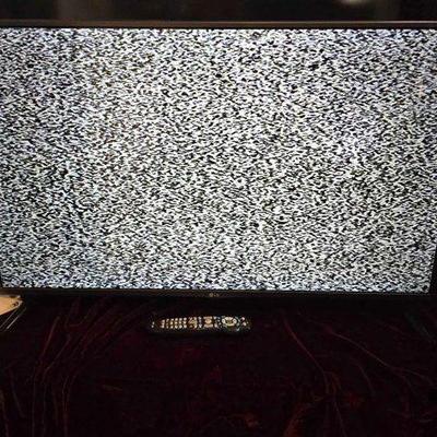 #7012 • LG 42" TV
