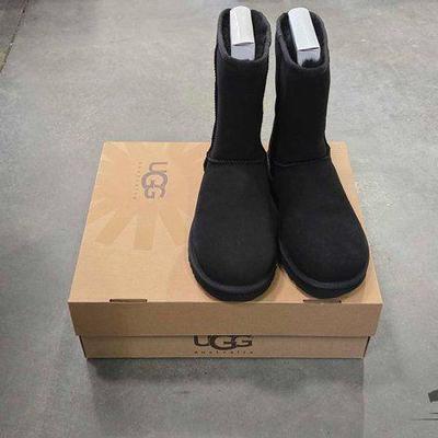 #2518 • NEW!!! Uggs Classic Short Black Boots
