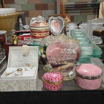 #2154 • Trinket Boxes, Opium Perfume & More
