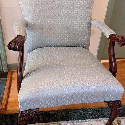 Sale Photo Thumbnail #44: Beautiful arm chair