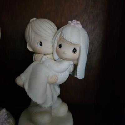 Precious Memories figure