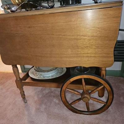 Tea cart