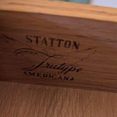 Statton Tru-type Americana Queen Anne side table in Cherry