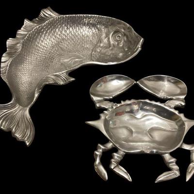 ROHU562 Huge Pewter Fish And Crab Serving Dishes	Very large metal fish (21"x18"x2.5"); Metal crab serving dish...