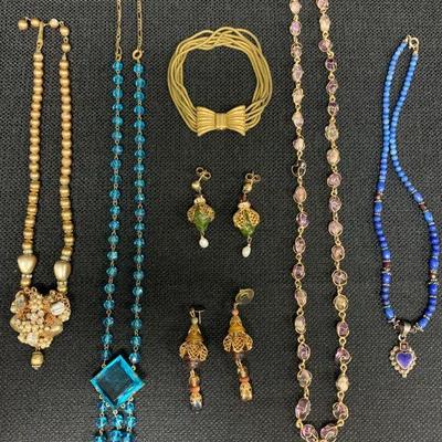 Ct375v jewelry lot 13