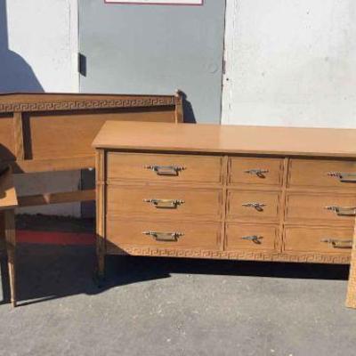 Ct352 drexel mid century walnut bedroom escape
