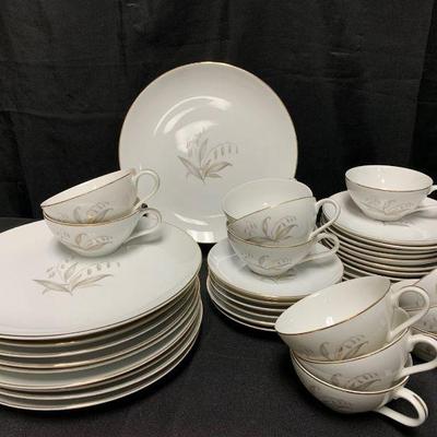 Ct948r kaysons golden rhapsody china set