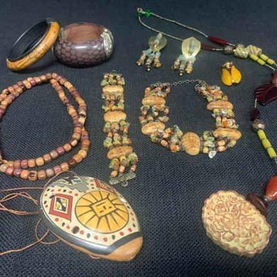 Ct335 jewelry lot 2