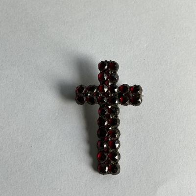 Vintage Garnet Cross
