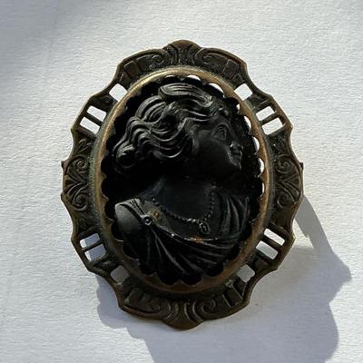 Vintage Cameo