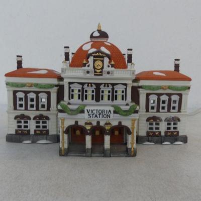 Vintage 1989-1998 Dept. 56 Dickens Village "Victoria Station" #56.55743 - In Box