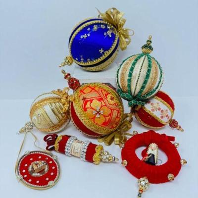 8Pc Vintage Frederick & Nelson Hand-Stitched Ornaments Blue/Green/Red	