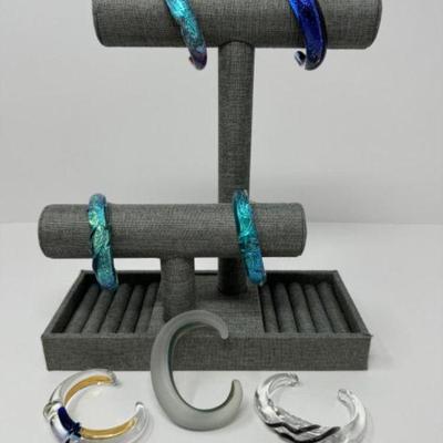 ﻿Unique Set of 7 Beautifully Crafted Blown Glass Bracelets	
