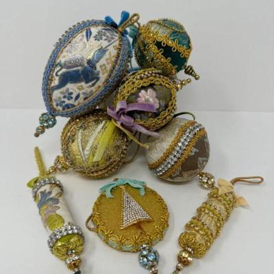 ﻿Vintage Frederick&Nelson Hand-Stitched Ornaments(8pc) Pale Blue/Green	
