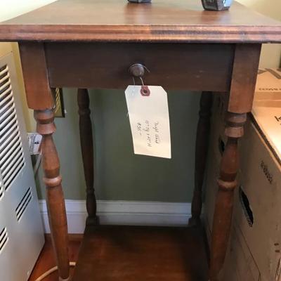 nightstand $35
15X 15 X 27"