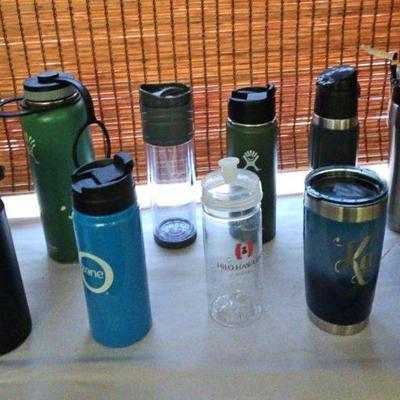 AAT050-Treasure Trove Of Hydroflasks, Metal Tumblers And Water Bottles