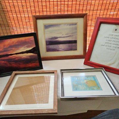 AAT119-Cool Collection Of Picture Frames, Including A Few With Scenic Prints