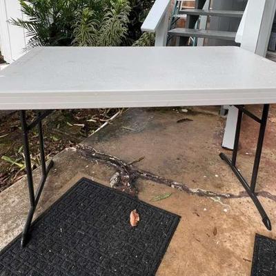 AAT134 Lifetime 48x30 Inch Commercial Foldable Table