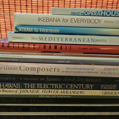 AAT110-Cool Collection Of Vintage Hardcover Books