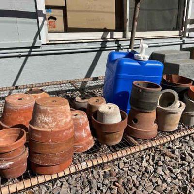 AAT141- Asstd Terracotta Pots & 7 Gallon Water Container