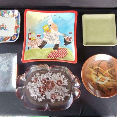 AAT505 - Assorted Serveware (6)