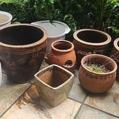 AAT088 - Assorted Planter Pots