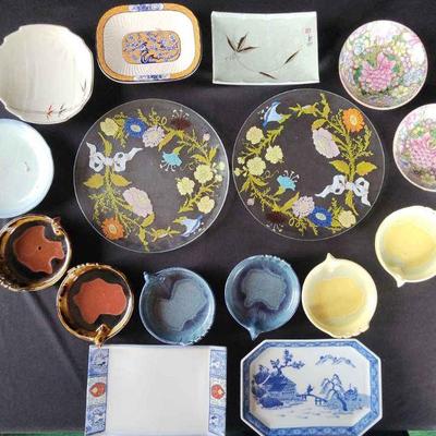 AAT510 - Assorted Serving Dishes