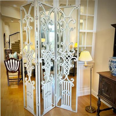 Mirrored 3-panel wall divider/screen with white metal detail. Sold as-is (mirror issues on 3rd panel).