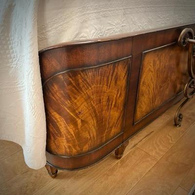 King bed with flame mahogany bedframe