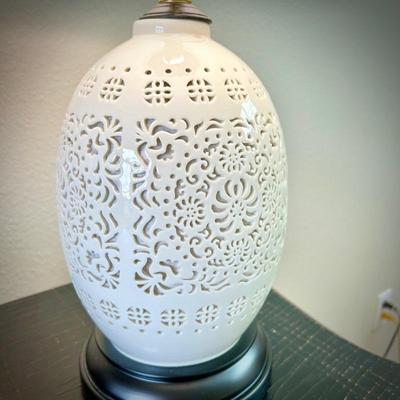 Blanc de Chine lamp