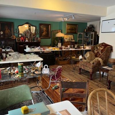 Estate sale photo