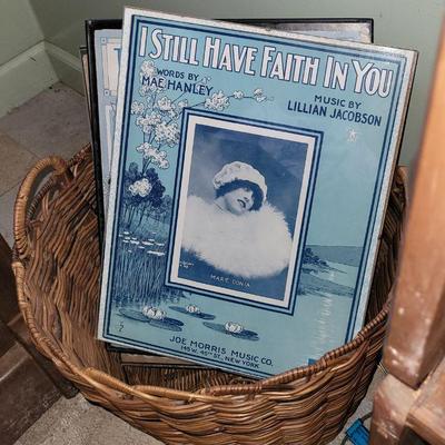 Estate sale photo