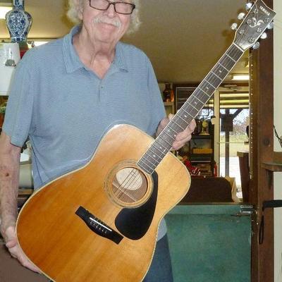 YAMAHA guitar