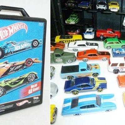 several lots of Hot Wheels