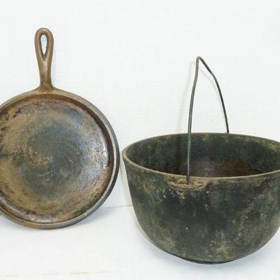 antique cast iron scotch pot +