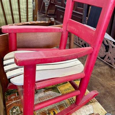 Childs rocker