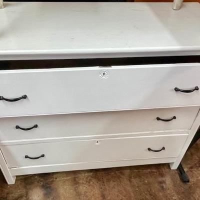 Vintage dresser