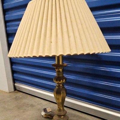 PTH310-Vintage Style Metal Lamp With Shade