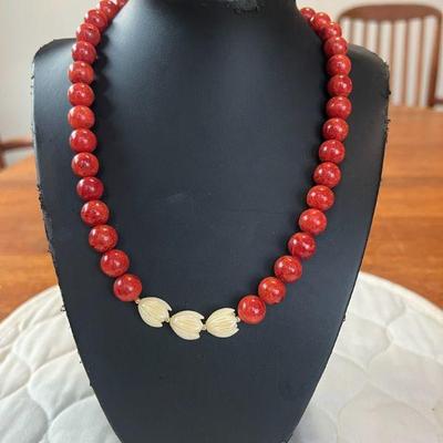 PTH024- Beautiful Myrna Lee Chang Red Sea Bamboo Coral & Pikake Necklace