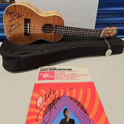 PTH323-World Renowned Jake Shimabukoro Signed Leolani 4 String Ukulele W/autographed Songbook