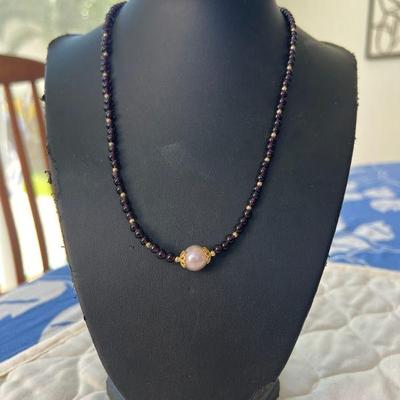 PTH068- Elegant Myrna Lee Chang Garnet & Freshwater Pearl Necklace 