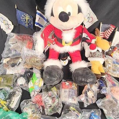 PTH204 - Collection Of Collectibles 